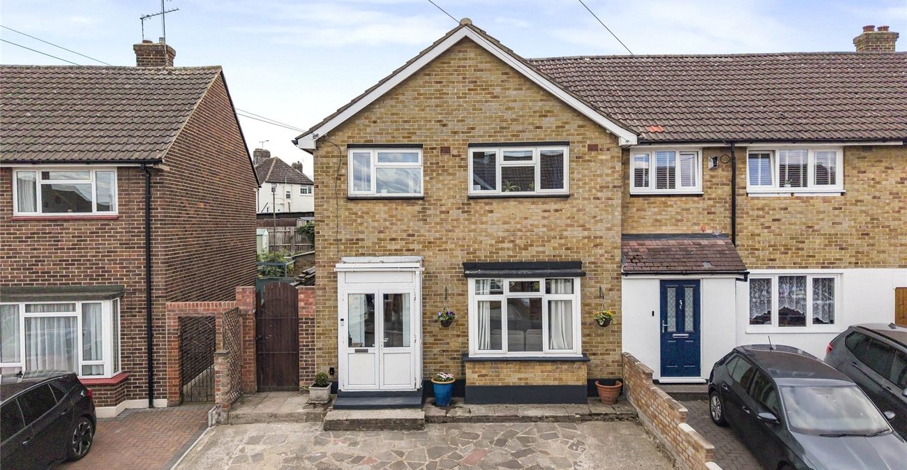 3 bedroom house for sale in Dartford | Robinson Jackson