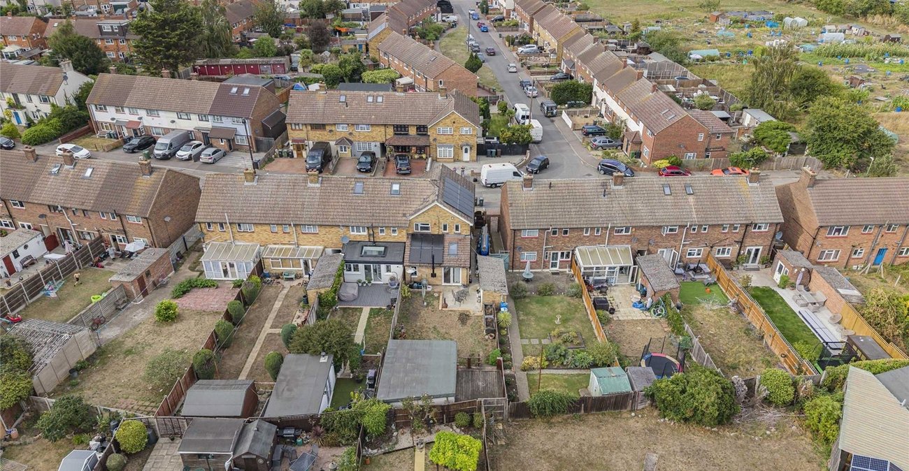 3 bedroom house for sale in Dartford | Robinson Jackson