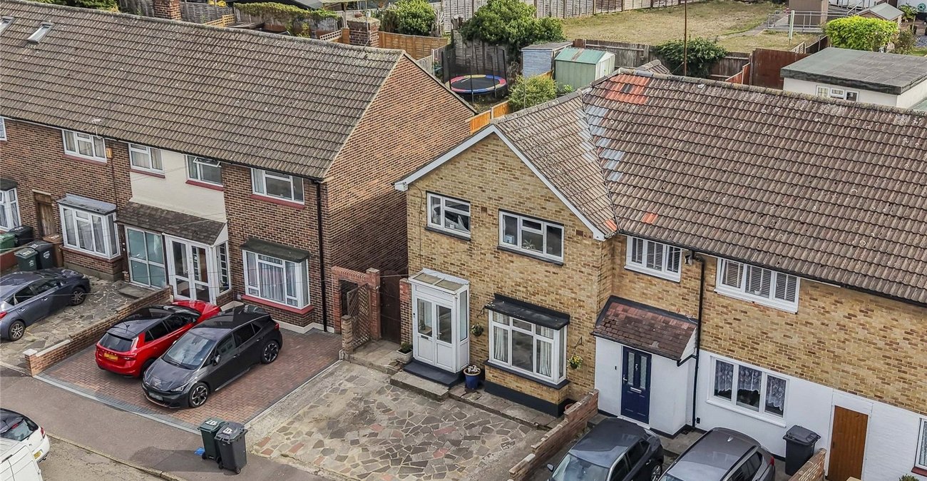 3 bedroom house for sale in Dartford | Robinson Jackson