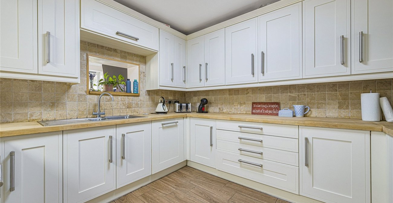 3 bedroom house for sale in Dartford | Robinson Jackson