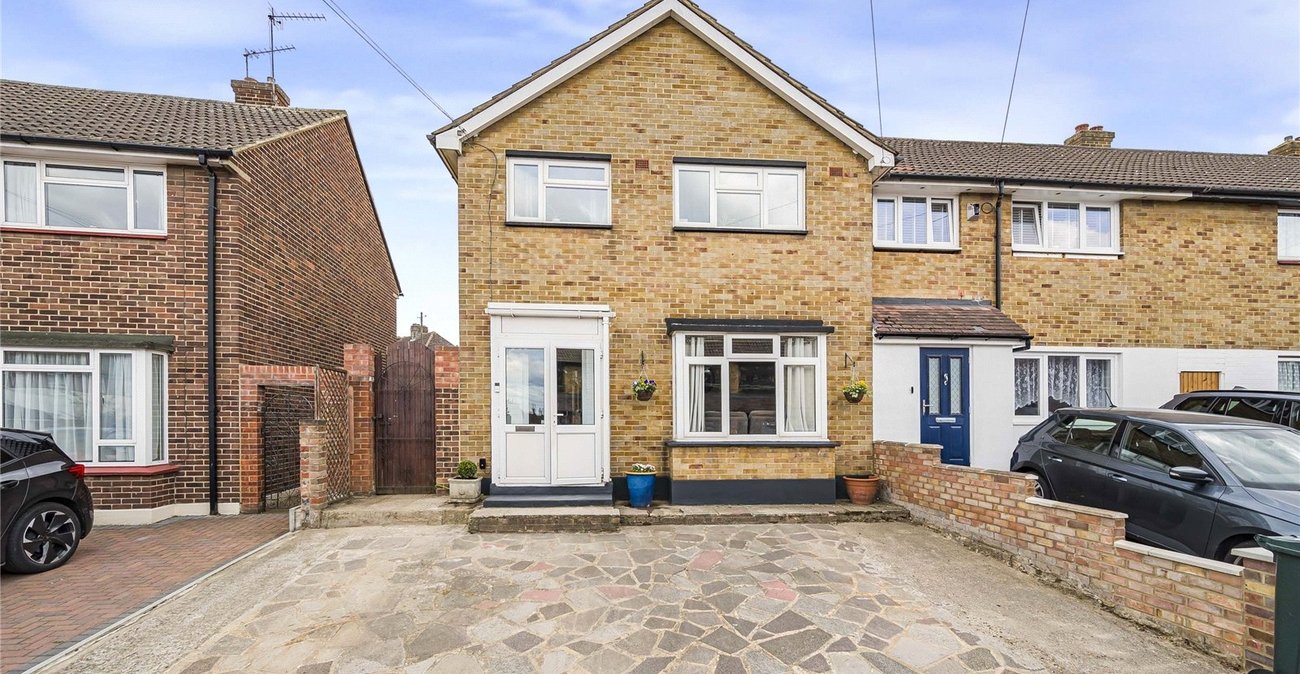 3 bedroom house for sale in Dartford | Robinson Jackson