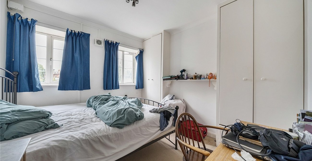 3 bedroom property for sale in Westwood Hill | Robinson Jackson