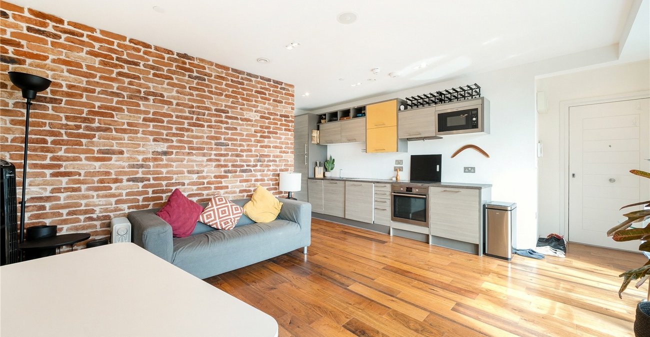 1 bedroom property for sale in London | Robinson Jackson