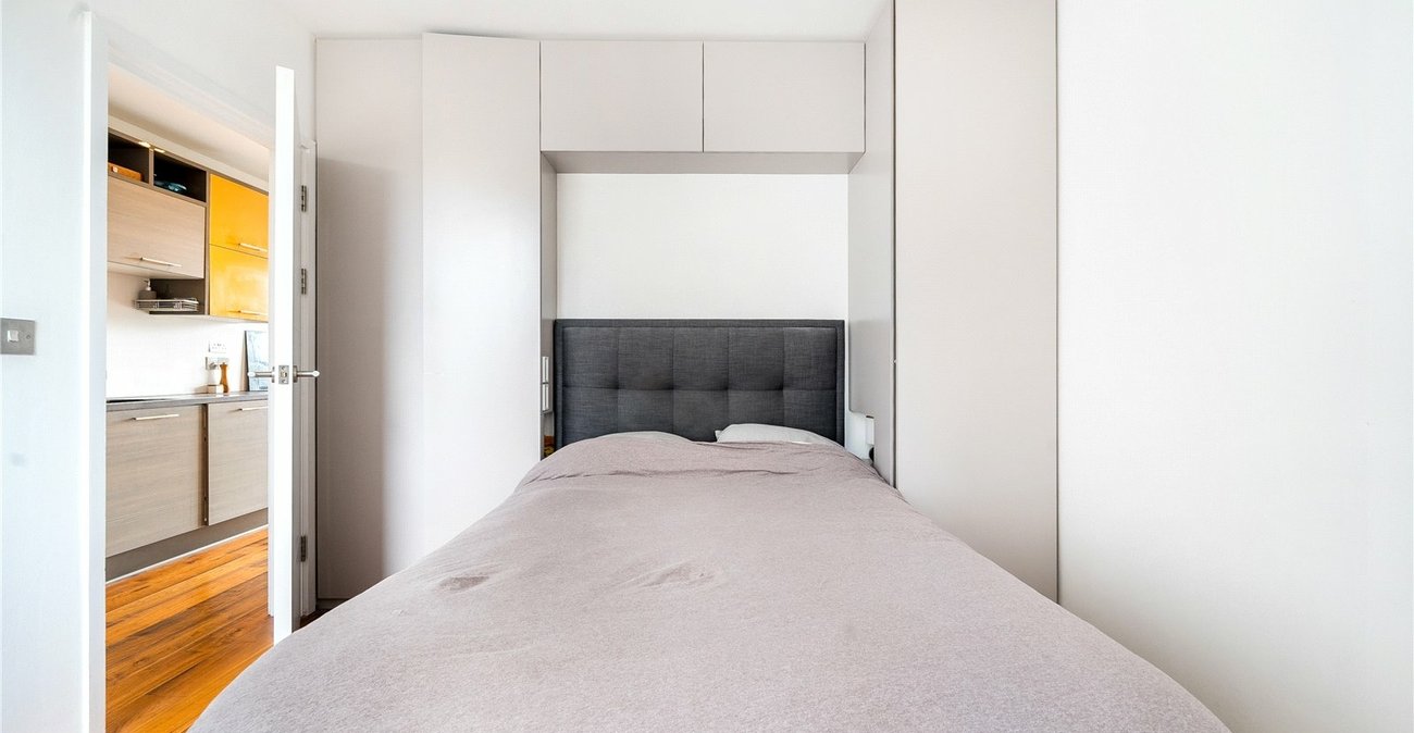 1 bedroom property for sale in London | Robinson Jackson