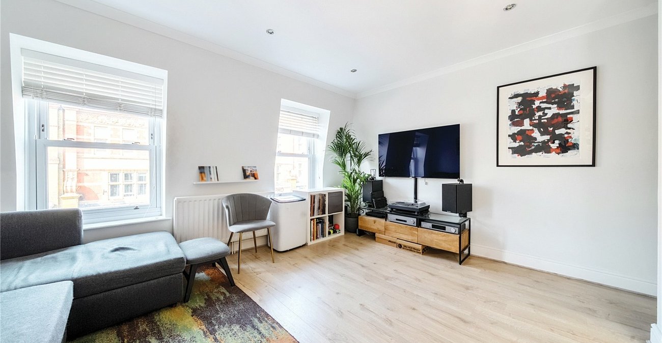 2 bedroom property for sale in  | Robinson Jackson