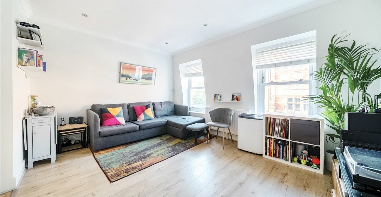 2 bedroom property for sale in  | Robinson Jackson