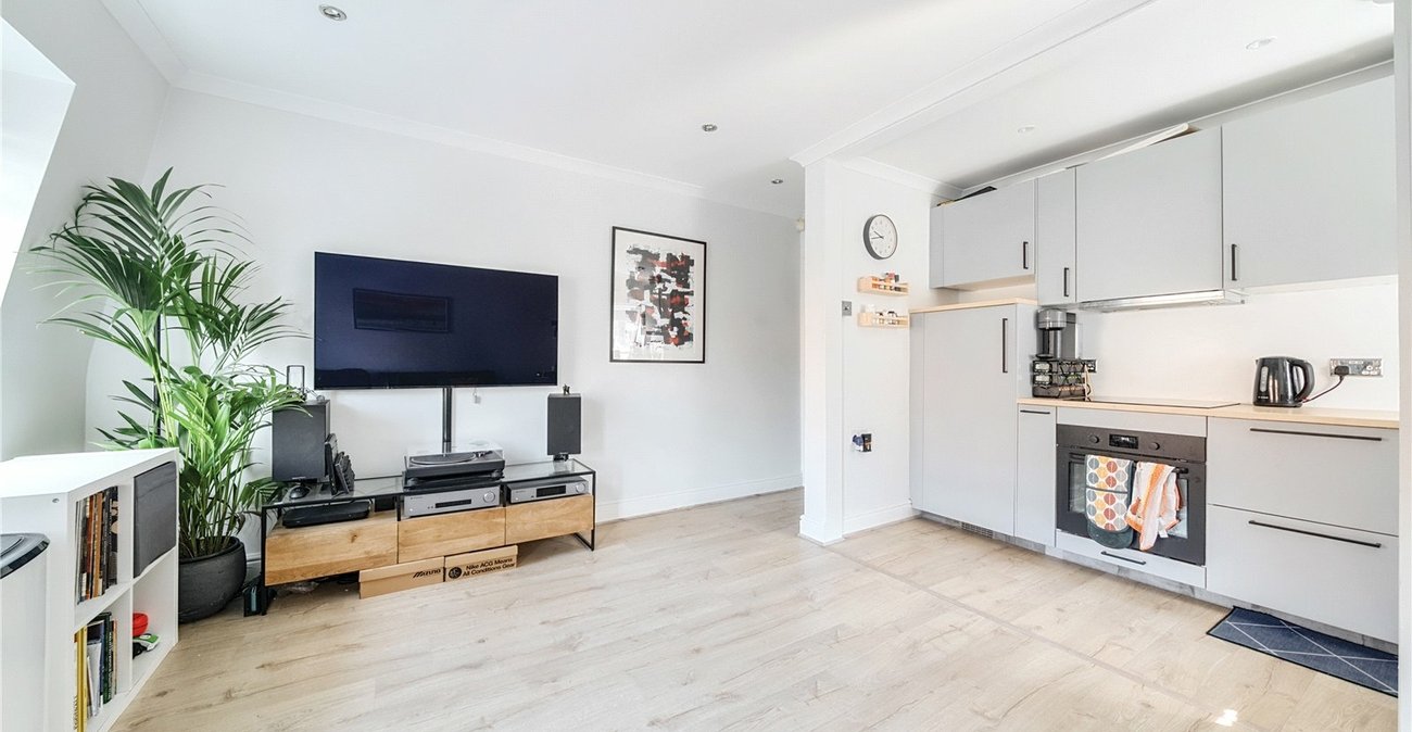 2 bedroom property for sale in  | Robinson Jackson