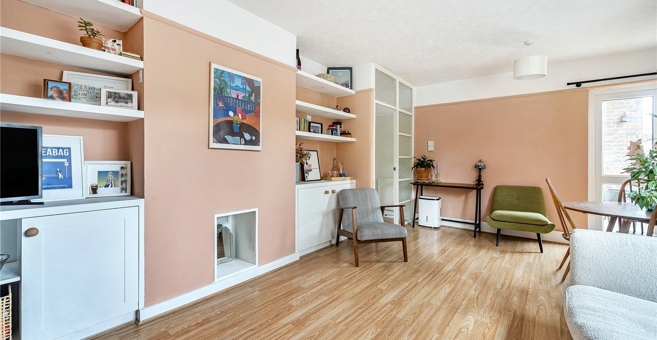 2 bedroom property for sale in  | Robinson Jackson