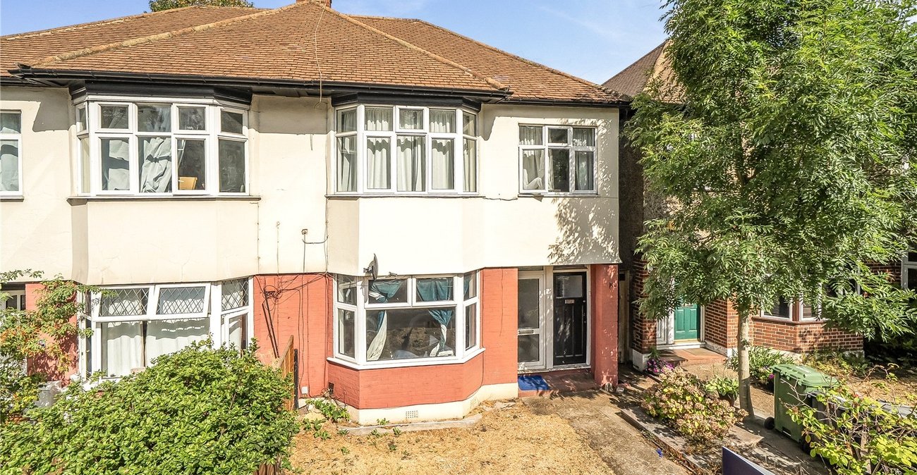 2 bedroom property for sale in Sydenham | Robinson Jackson