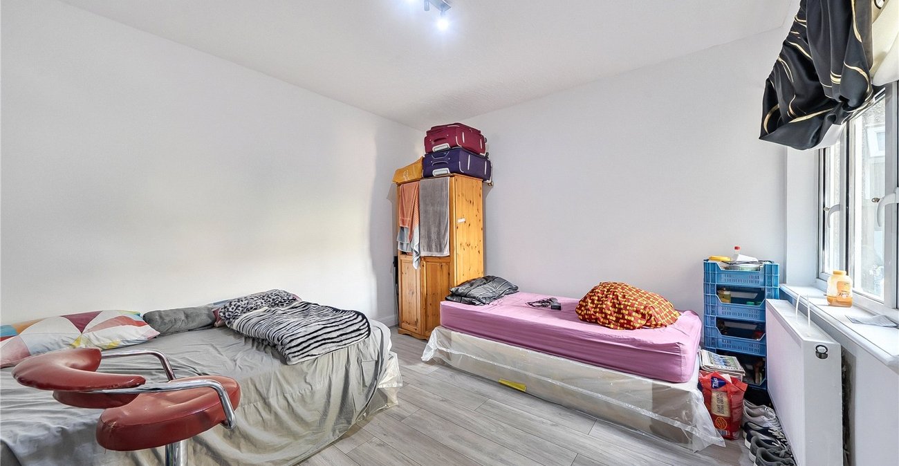 2 bedroom property for sale in Sydenham | Robinson Jackson