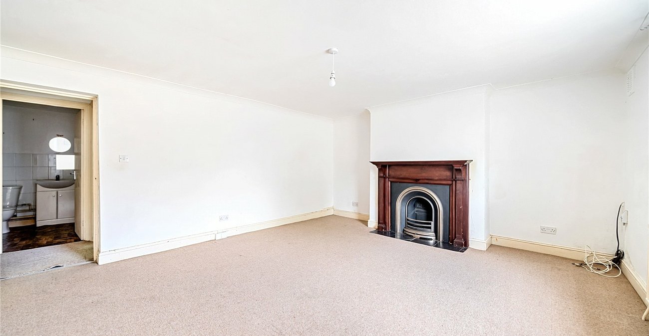 2 bedroom property for sale in Sydenham | Robinson Jackson