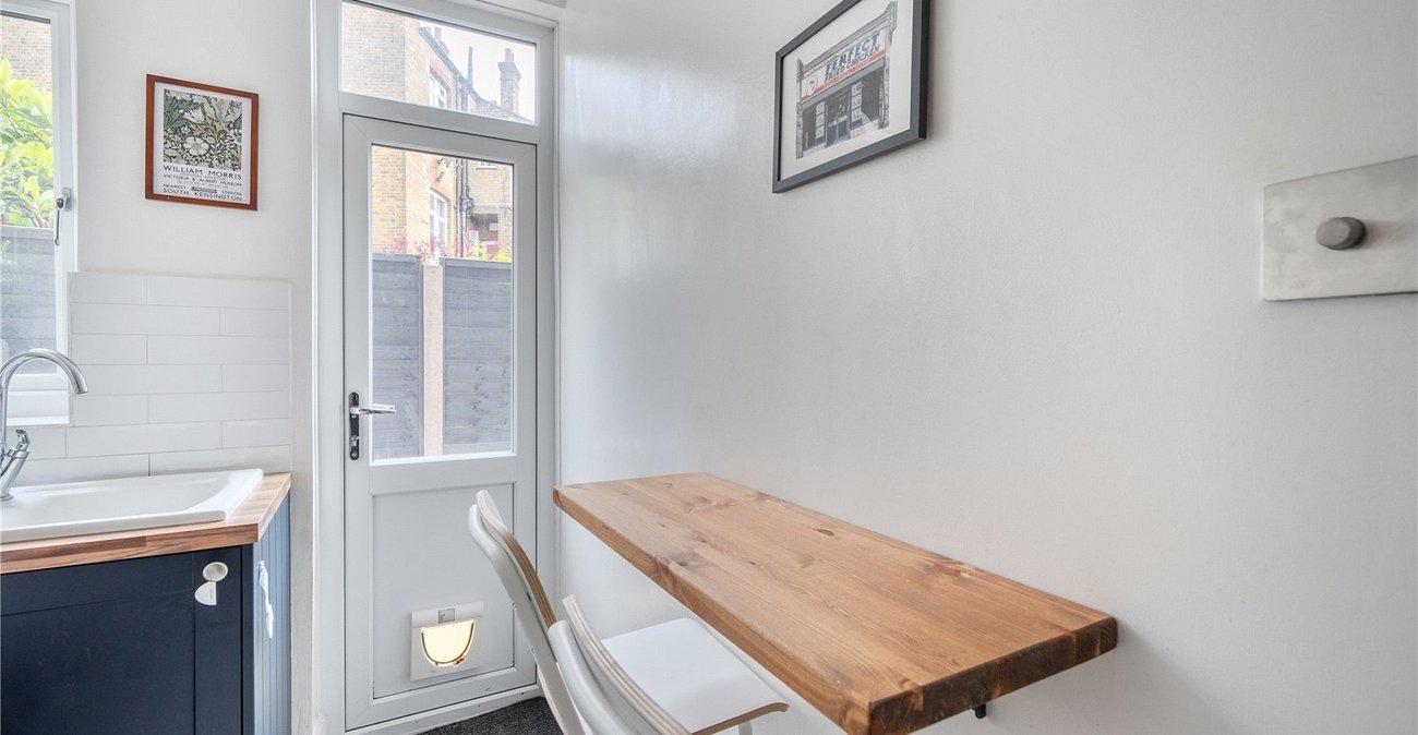 2 bedroom property for sale in Sydenham | Robinson Jackson