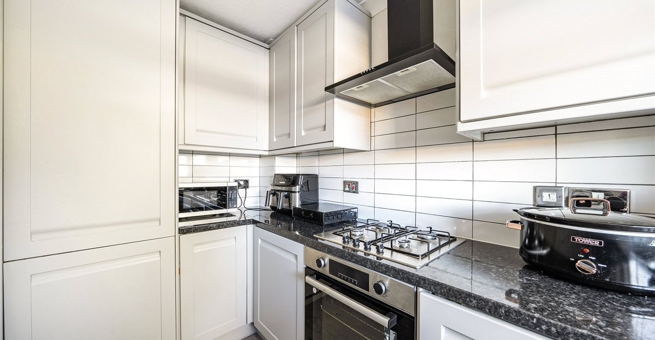 2 bedroom house for sale in Sydenham | Robinson Jackson