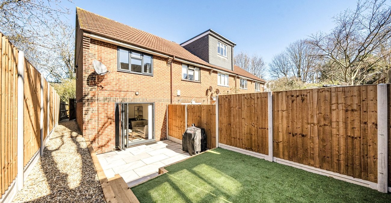 2 bedroom house for sale in Sydenham | Robinson Jackson