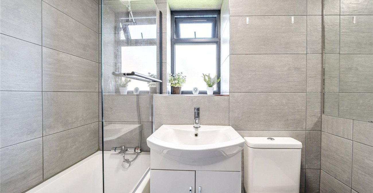 2 bedroom house for sale in Sydenham | Robinson Jackson