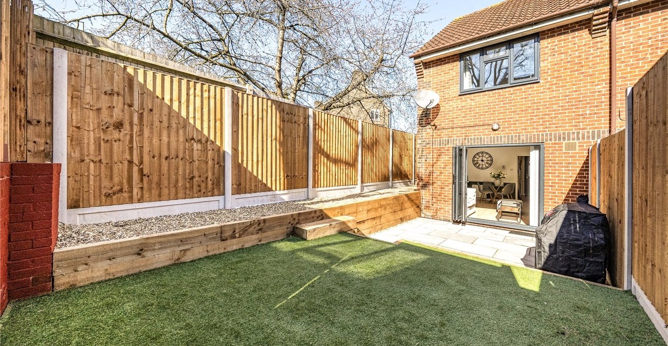 2 bedroom house for sale in Sydenham | Robinson Jackson