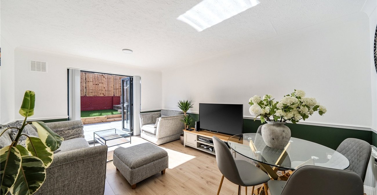 2 bedroom house for sale in Sydenham | Robinson Jackson