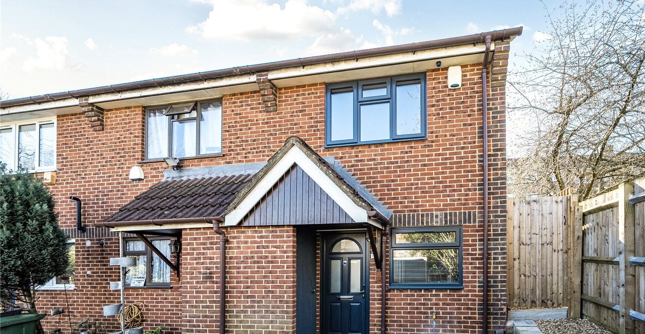 2 bedroom house for sale in Sydenham | Robinson Jackson