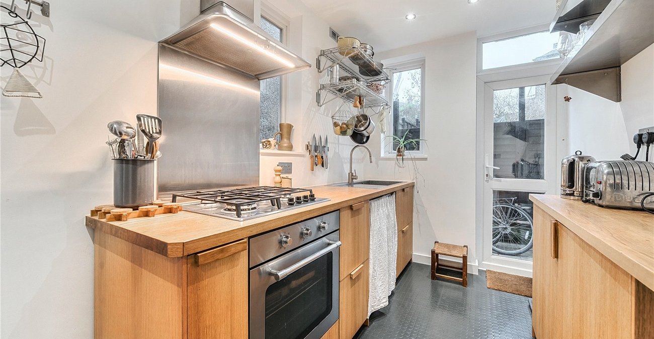 2 bedroom property for sale in Sydenham | Robinson Jackson