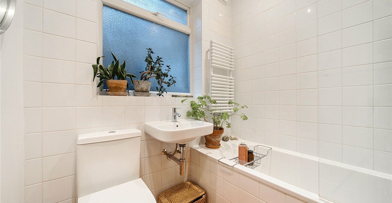 2 bedroom property for sale in Sydenham | Robinson Jackson