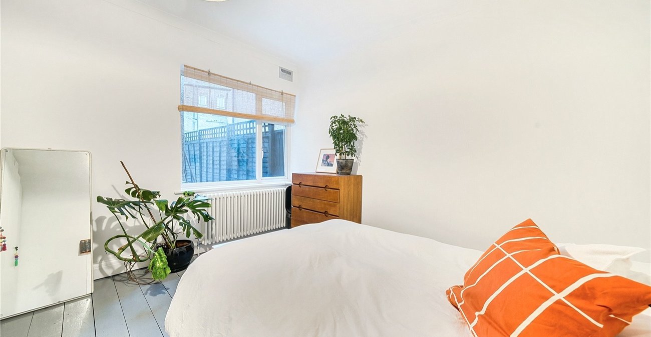 2 bedroom property for sale in Sydenham | Robinson Jackson