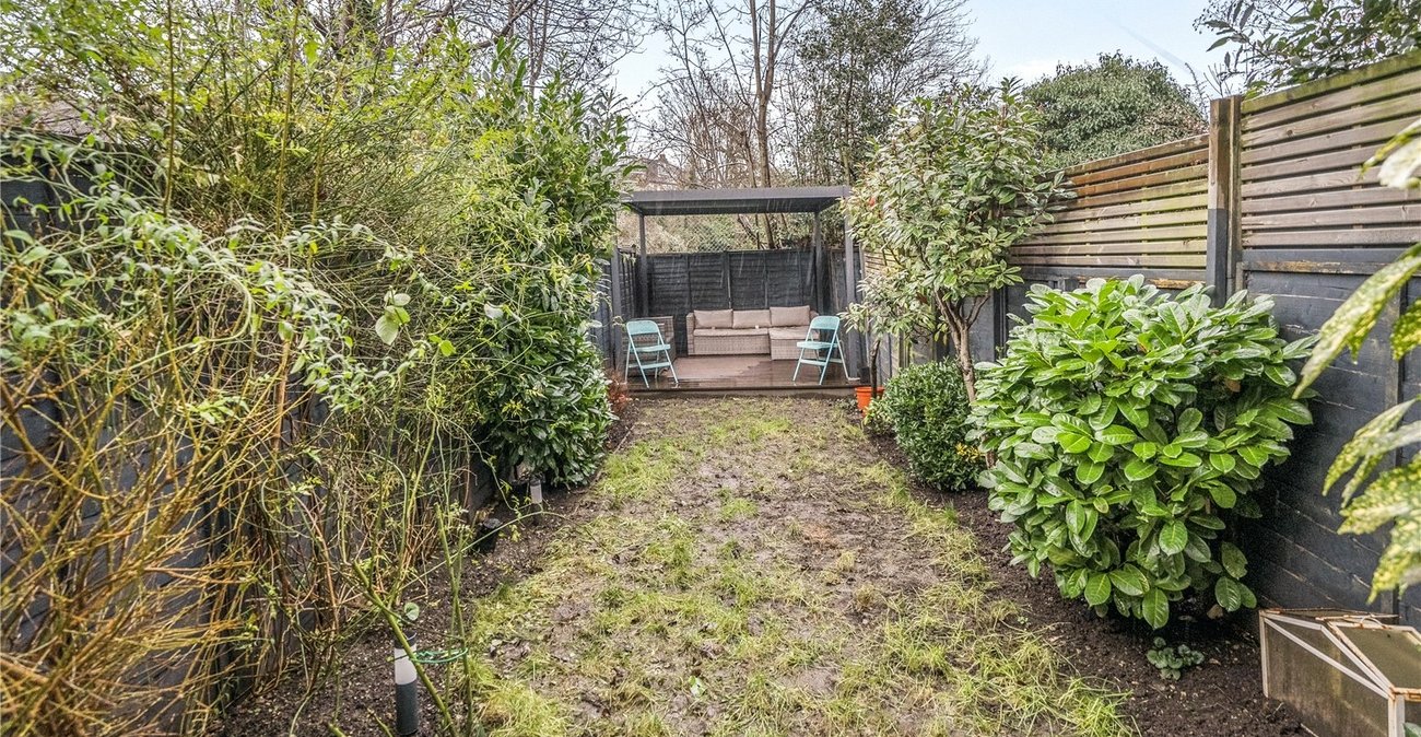 2 bedroom property for sale in Sydenham | Robinson Jackson