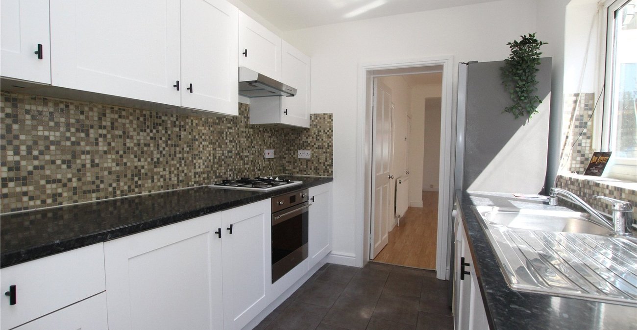 3 bedroom house for sale in Plumstead Common | Robinson Jackson