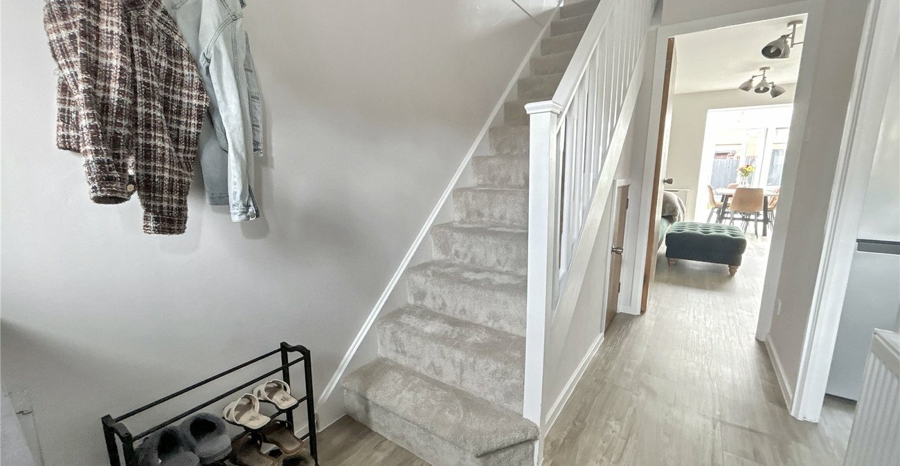 2 bedroom house for sale in Sidcup | Robinson Jackson