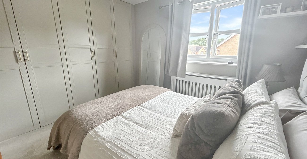 2 bedroom house for sale in Sidcup | Robinson Jackson