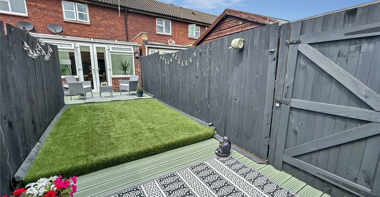 2 bedroom house for sale in Sidcup | Robinson Jackson