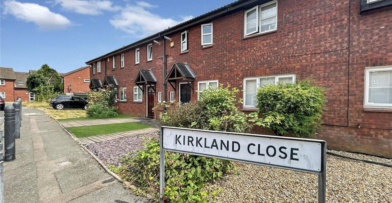 2 bedroom house for sale in Sidcup | Robinson Jackson