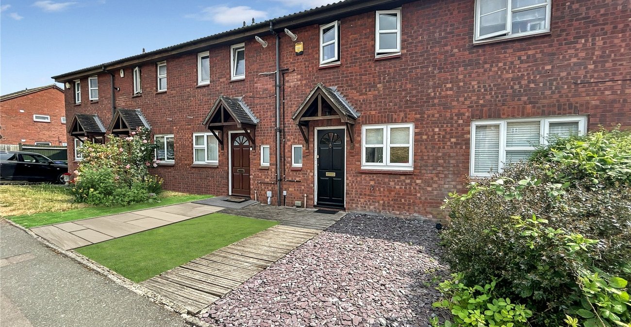 2 bedroom house for sale in Sidcup | Robinson Jackson