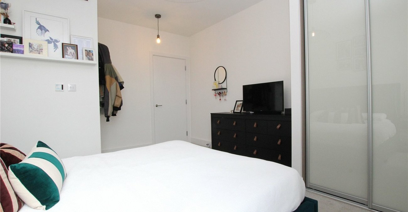 2 bedroom property for sale in Abbey Wood | Robinson Jackson