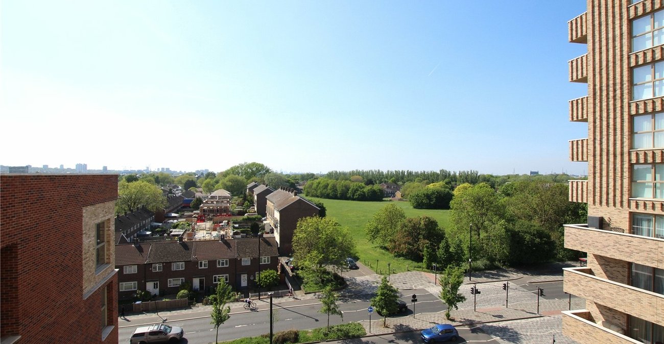 2 bedroom property for sale in Abbey Wood | Robinson Jackson