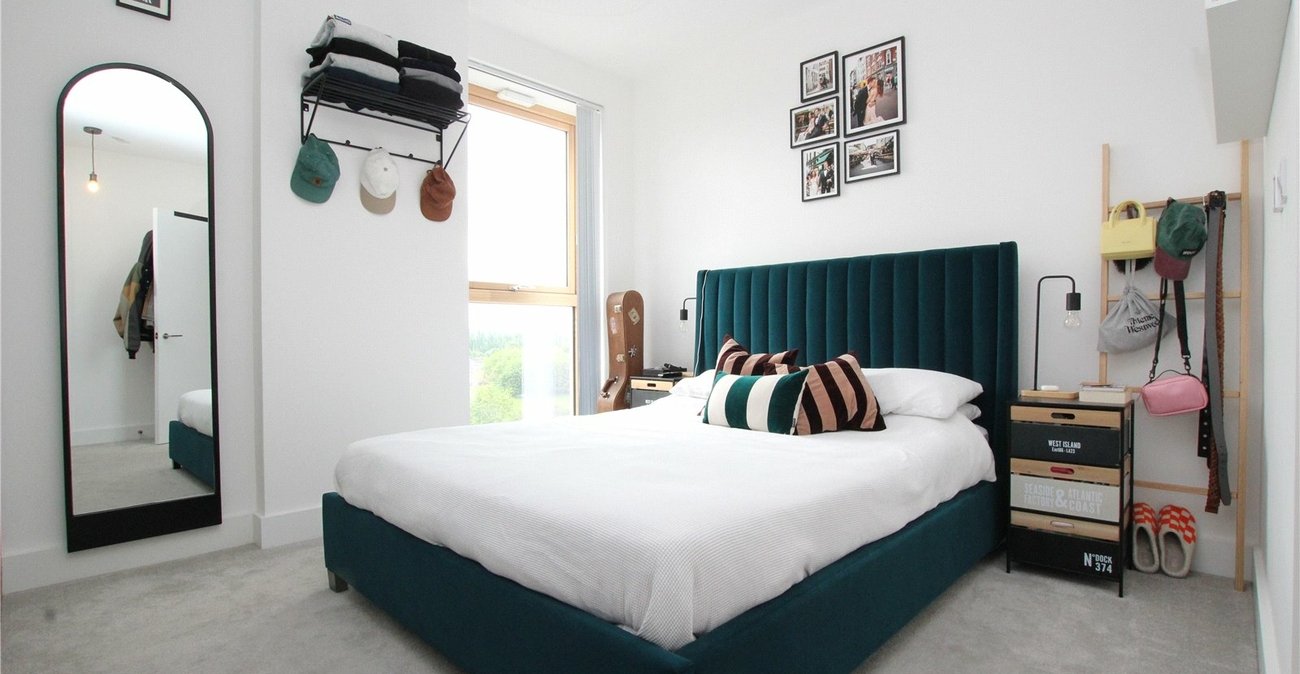 2 bedroom property for sale in Abbey Wood | Robinson Jackson