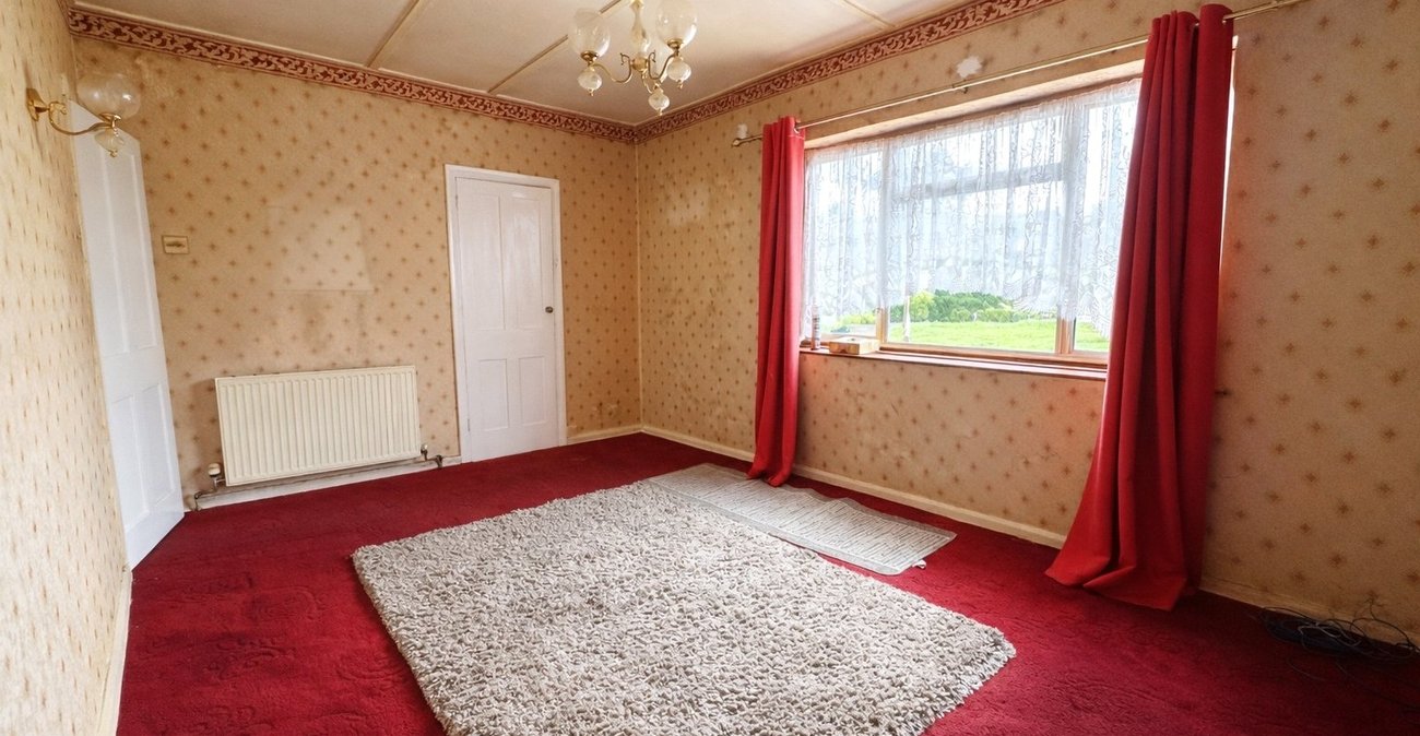 3 bedroom house for sale in London | Robinson Jackson