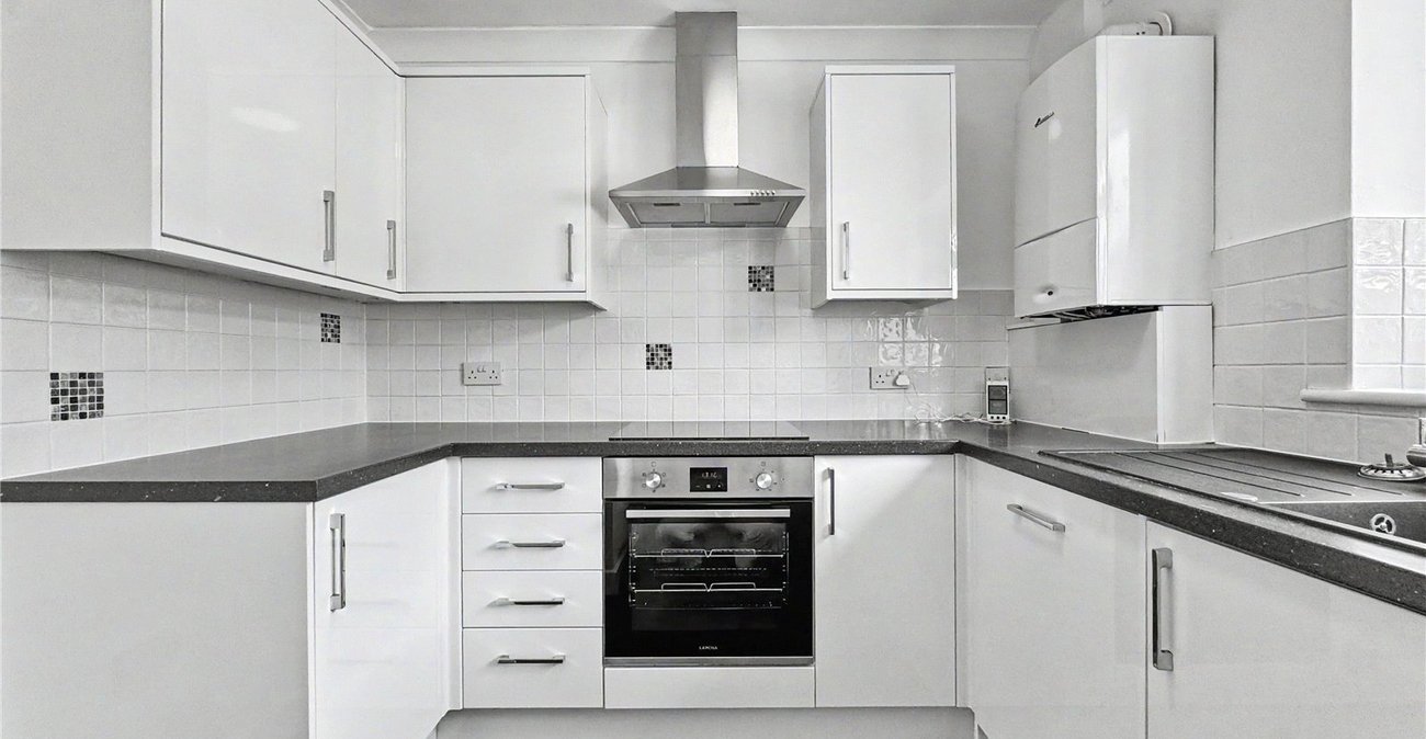 1 bedroom bungalow for sale in Parkwood | Robinson Michael & Jackson