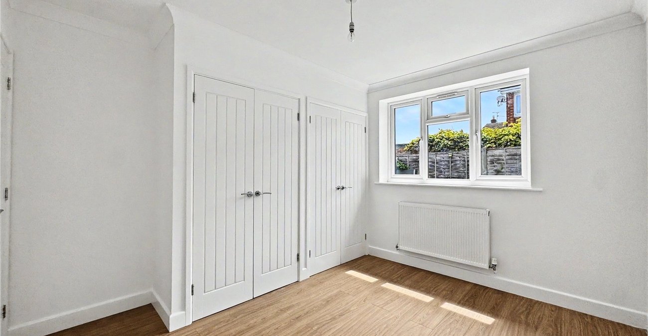 1 bedroom bungalow for sale in Parkwood | Robinson Michael & Jackson