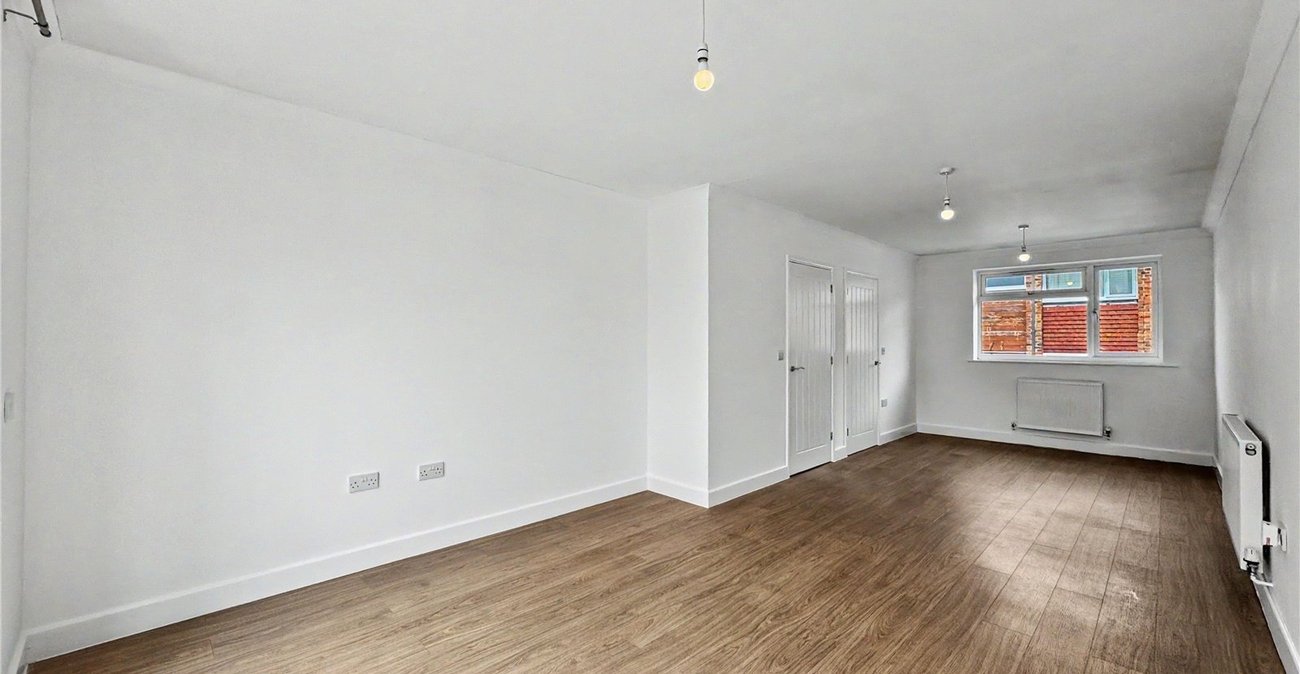 1 bedroom bungalow for sale in Parkwood | Robinson Michael & Jackson