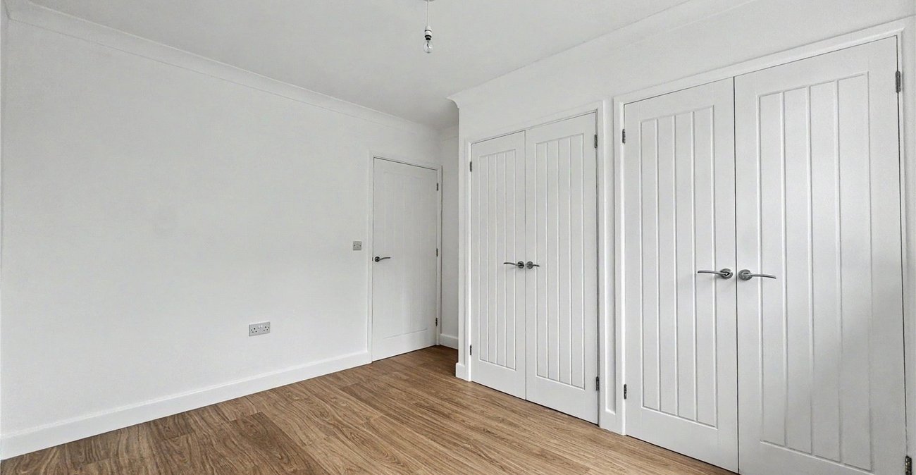 1 bedroom bungalow for sale in Parkwood | Robinson Michael & Jackson