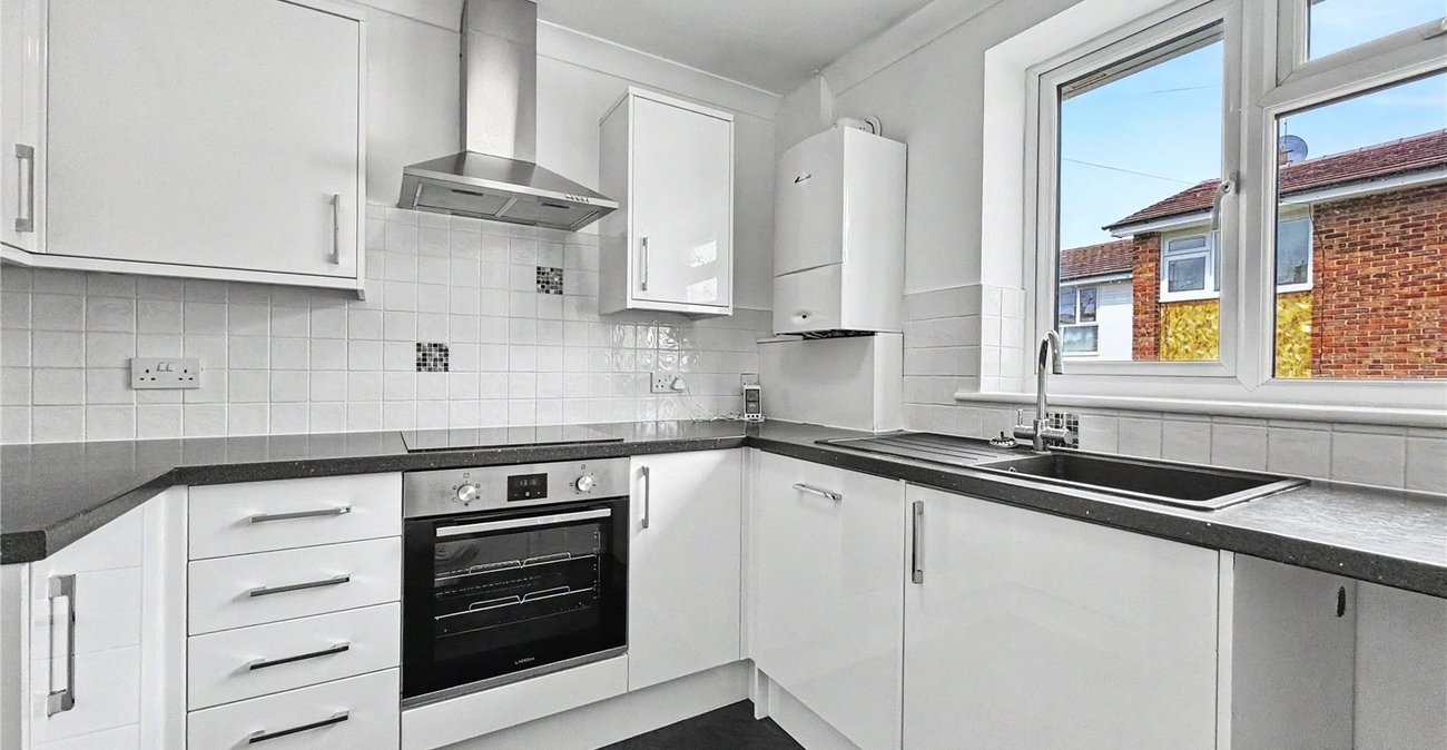 1 bedroom bungalow for sale in Parkwood | Robinson Michael & Jackson