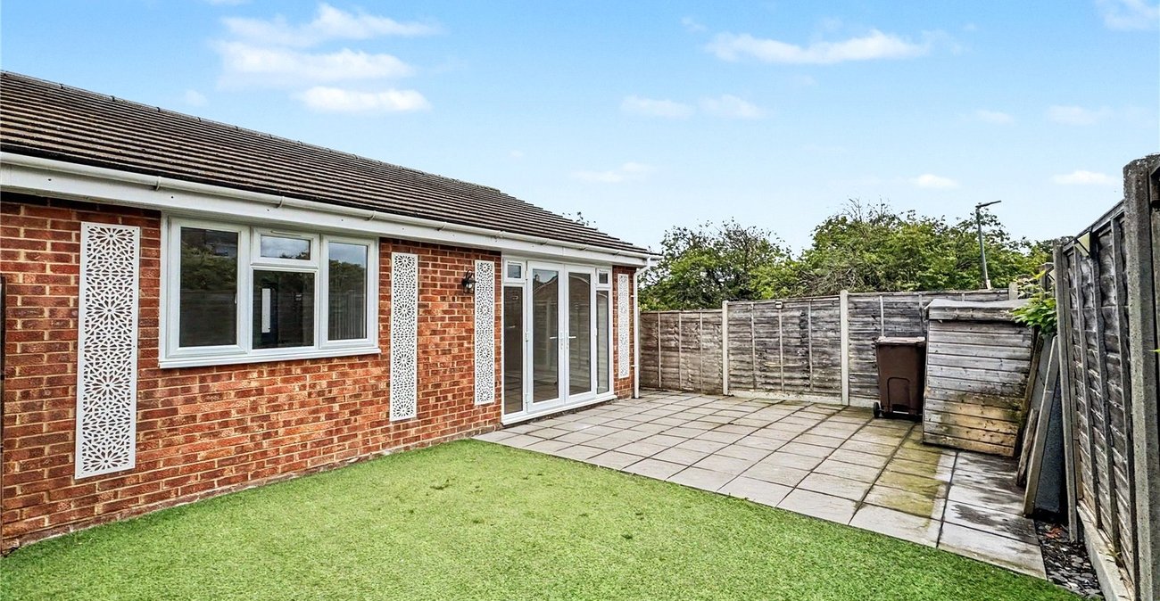 1 bedroom bungalow for sale in Parkwood | Robinson Michael & Jackson