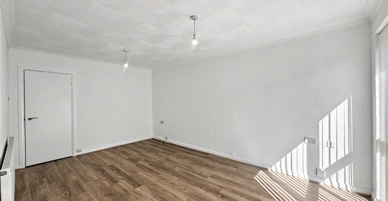 1 bedroom bungalow for sale in Parkwood | Robinson Michael & Jackson