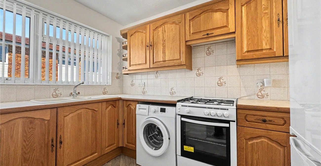 1 bedroom bungalow for sale in Parkwood | Robinson Michael & Jackson