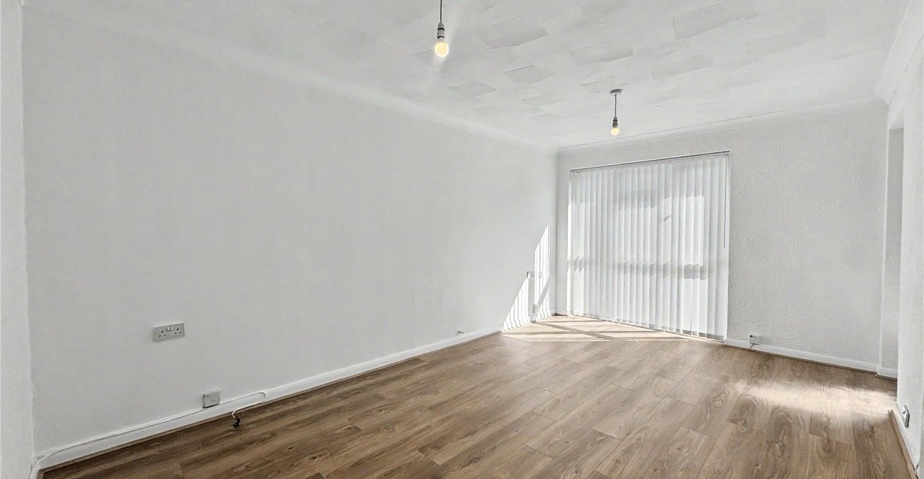 1 bedroom bungalow for sale in Parkwood | Robinson Michael & Jackson