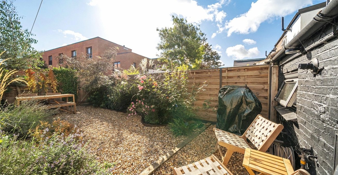 2 bedroom house for sale in Sydenham | Robinson Jackson