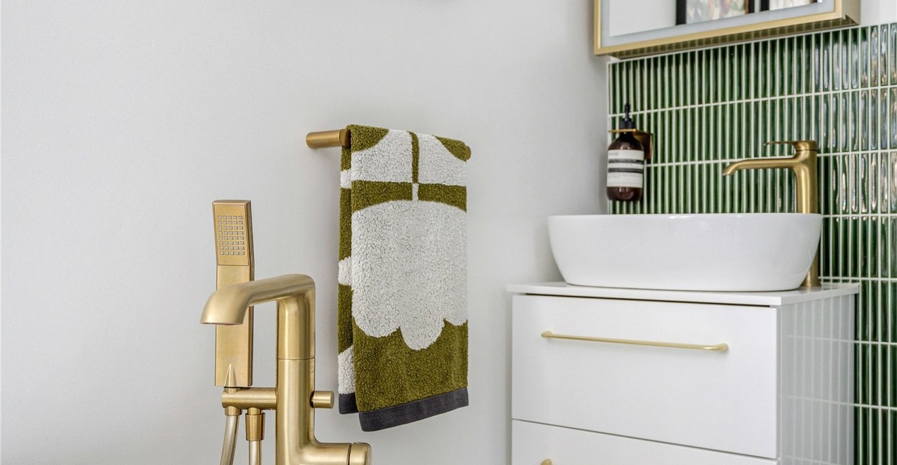 2 bedroom house for sale in Sydenham | Robinson Jackson