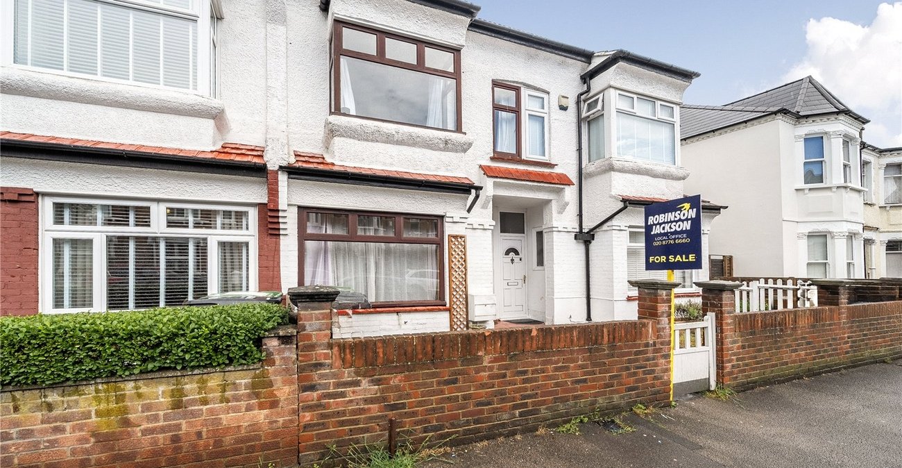 2 bedroom house for sale in Sydenham | Robinson Jackson