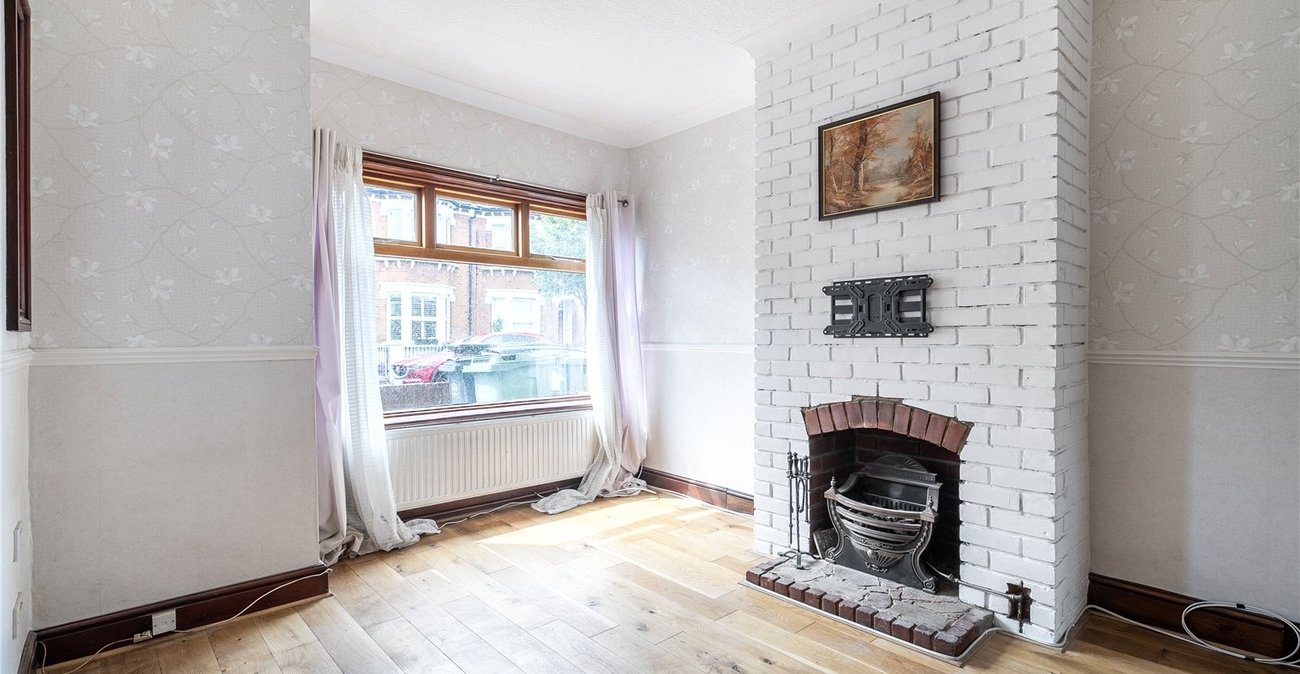 2 bedroom house for sale in Sydenham | Robinson Jackson