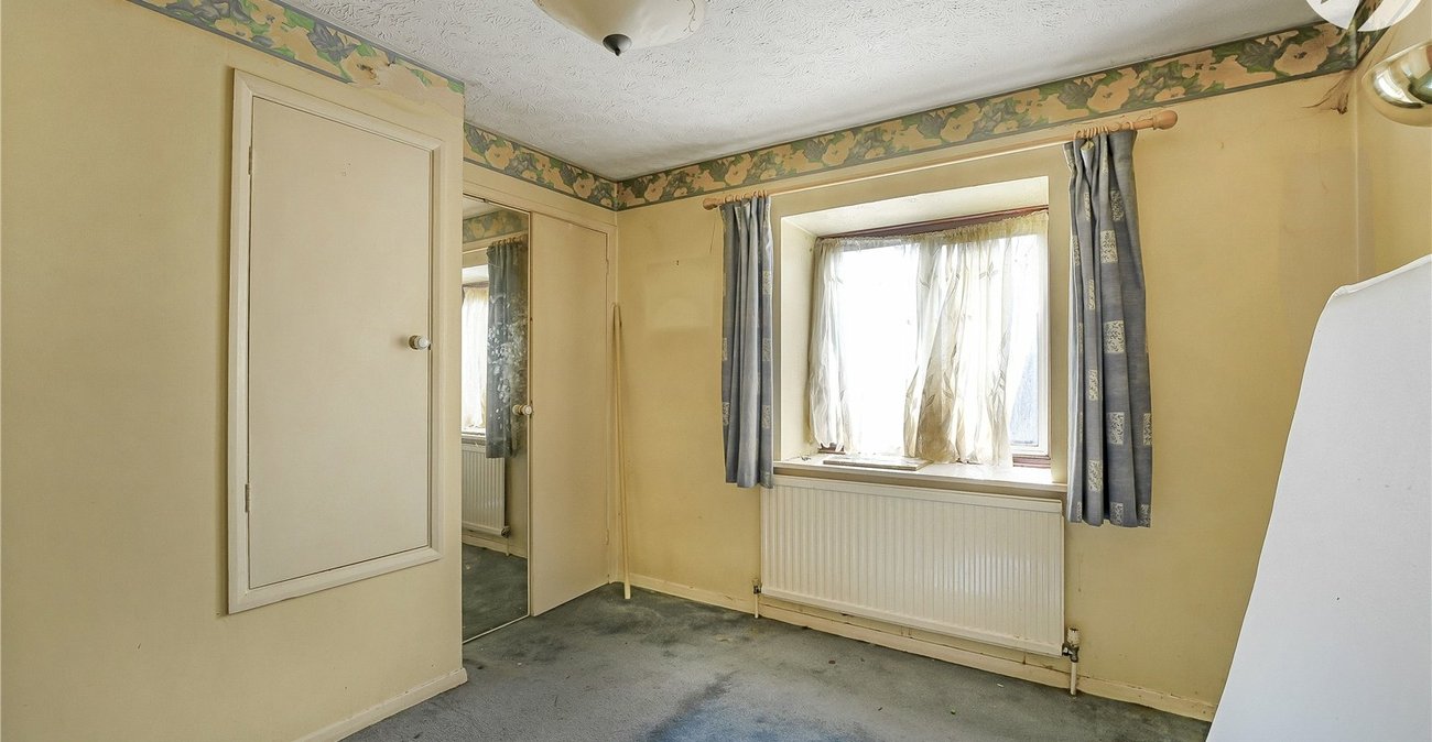 2 bedroom house for sale in Dartford | Robinson Jackson
